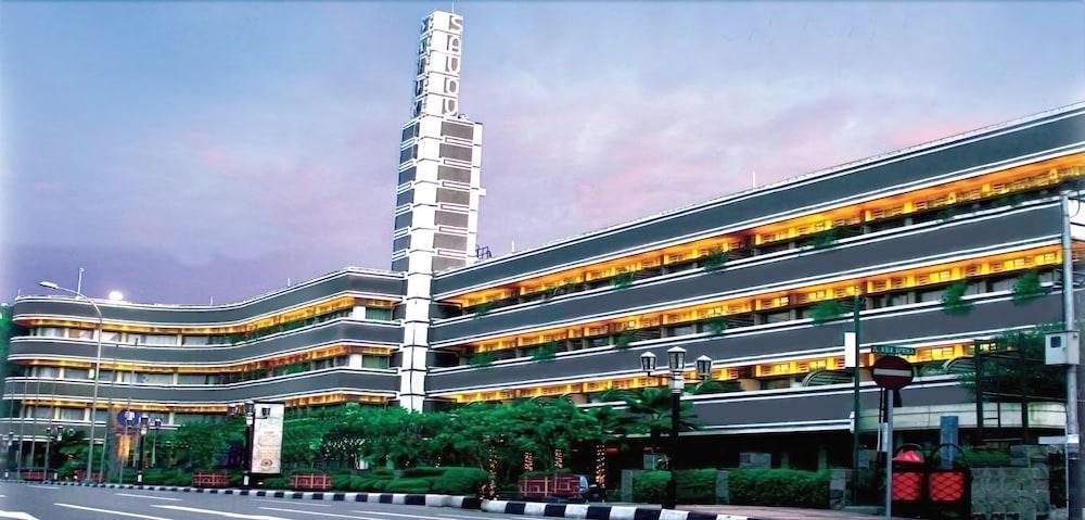 Hotel Savoy Homann Bandung Exteriör bild