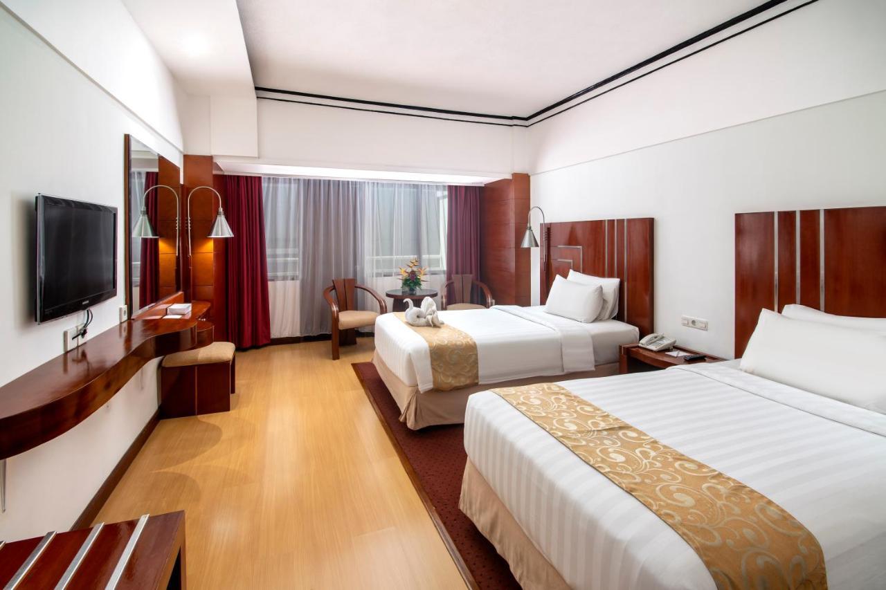 Hotel Savoy Homann Bandung Exteriör bild