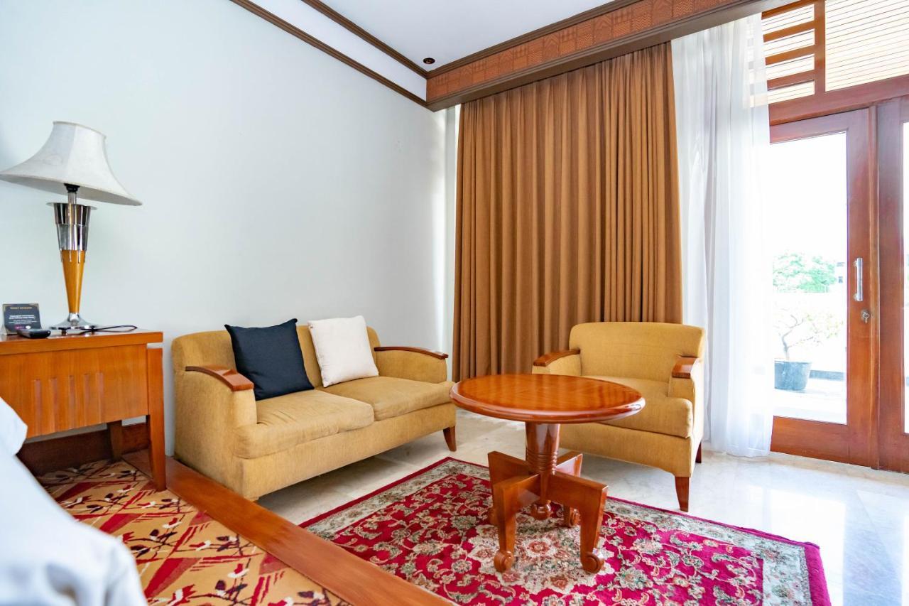 Hotel Savoy Homann Bandung Exteriör bild