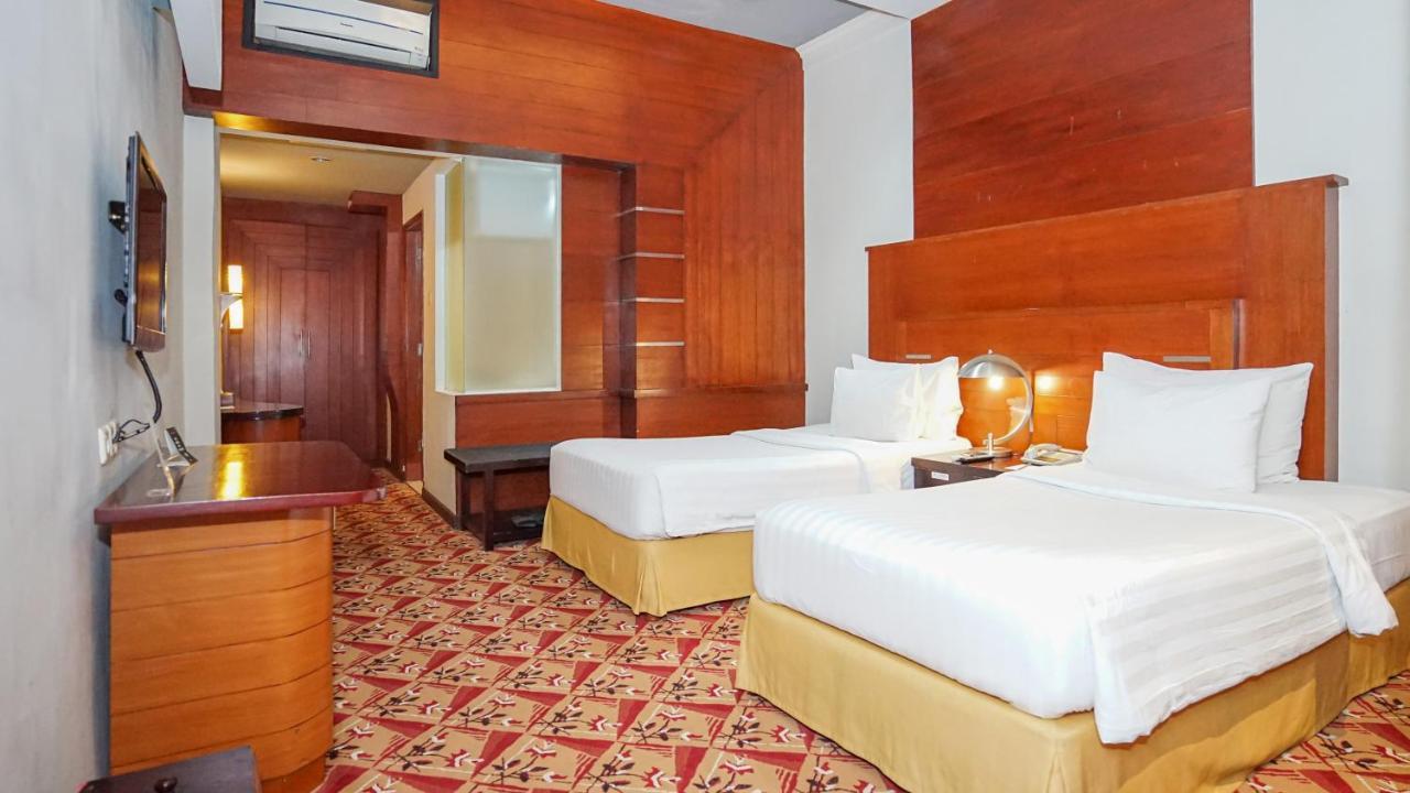 Hotel Savoy Homann Bandung Exteriör bild