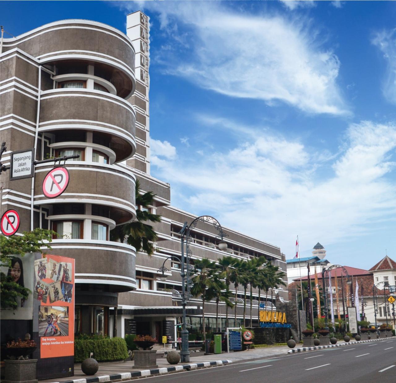 Hotel Savoy Homann Bandung Exteriör bild